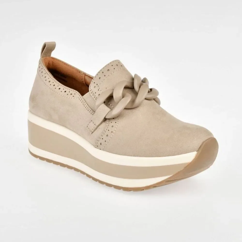 Mad Love Women's Taupe Platform Slip-On Sneakers
